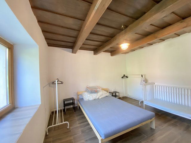 Eladó családi ház, Gyűrűsön 34 M Ft, 2 szobás