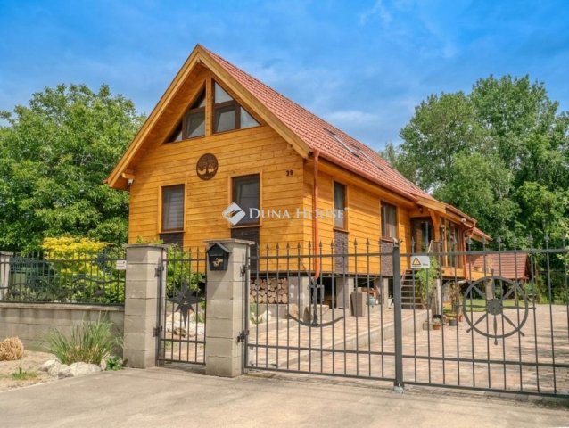 Eladó családi ház, Bodrogolasziban 89.9 M Ft, 3+2 szobás