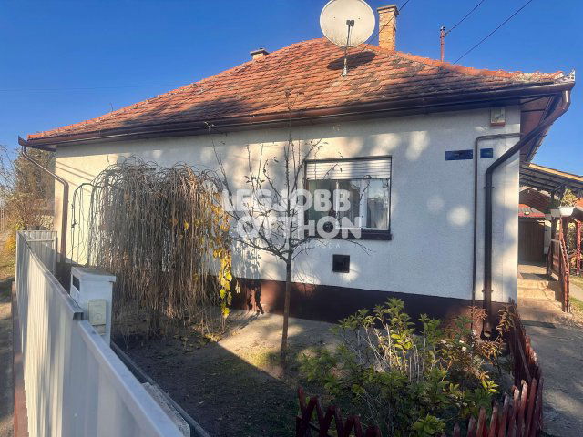 Eladó családi ház, Cegléden 62 M Ft, 2+1 szobás