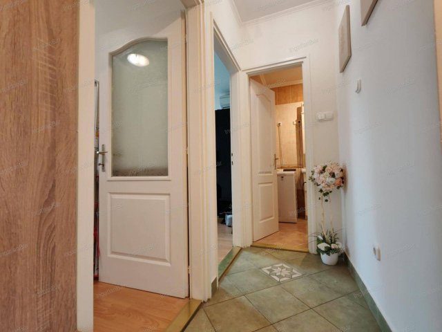 Eladó téglalakás, Nyíregyházán 65.99 M Ft, 4 szobás