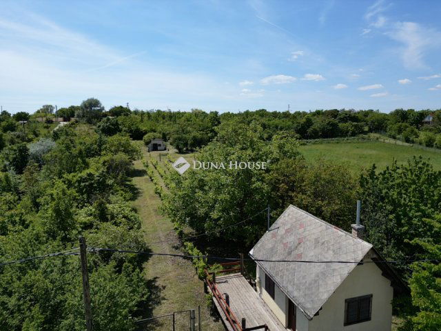 Eladó nyaraló, Balatonkenesén 30 M Ft, 1 szobás