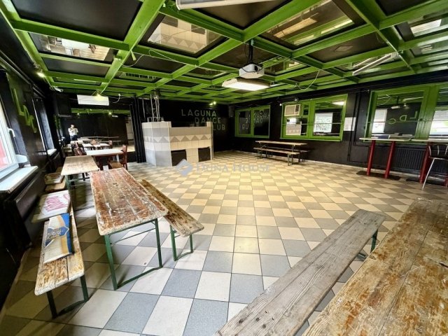 Eladó üzlethelyiség, Komlón 89.9 M Ft / költözzbe.hu