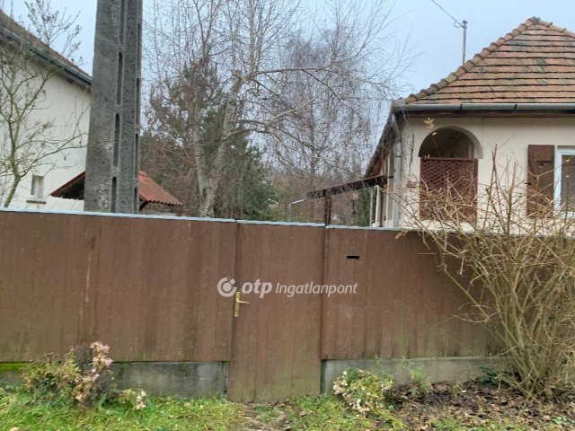 Eladó családi ház, Istenmezején 18.7 M Ft, 2 szobás
