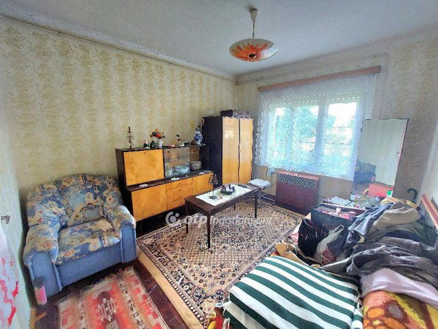Eladó családi ház, Kisbéren 22 M Ft, 3 szobás