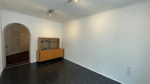 Kiadó üzlethelyiség, Budapesten, XII. kerületben 250 E Ft / hó