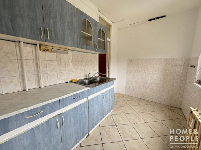 Eladó téglalakás, Hódmezővásárhelyen 35.5 M Ft, 2 szobás