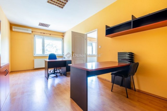 Eladó ipari ingatlan, Budapesten, XIV. kerületben 495 M Ft