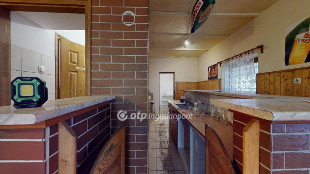 Eladó üzlethelyiség, Nyírvasvárin 15.8 M Ft, 2 szobás