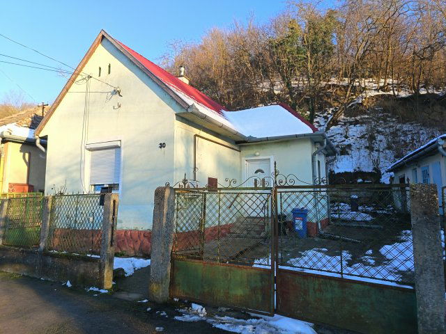 Eladó családi ház, Kaposváron, Nyugativánfa utcában 24.9 M Ft