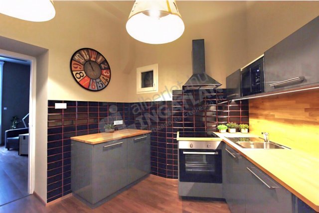 Kiadó téglalakás, albérlet, V. kerületben, Kecskeméti utcában