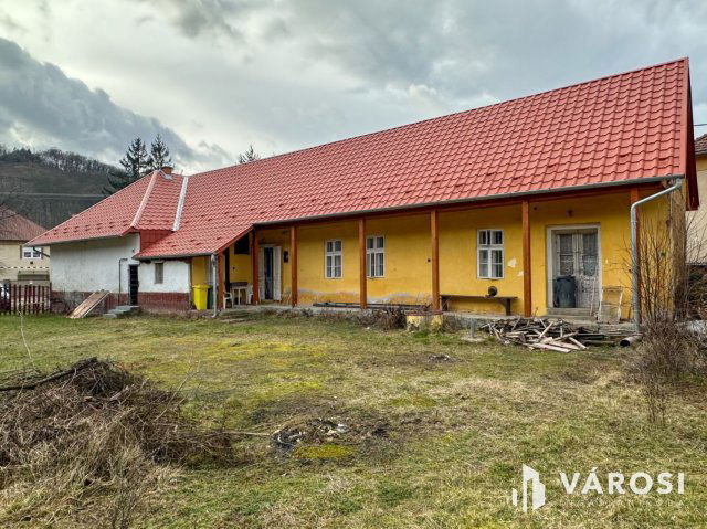 Eladó családi ház, Istenmezején 35 M Ft, 4 szobás