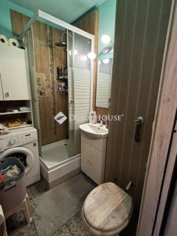 Eladó panellakás, Debrecenben 49.9 M Ft, 2 szobás