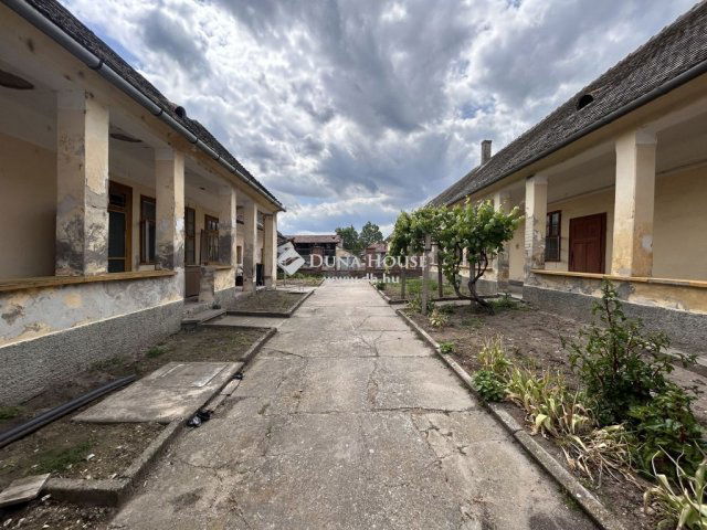 Eladó családi ház, Vaskúton 9.5 M Ft, 5 szobás