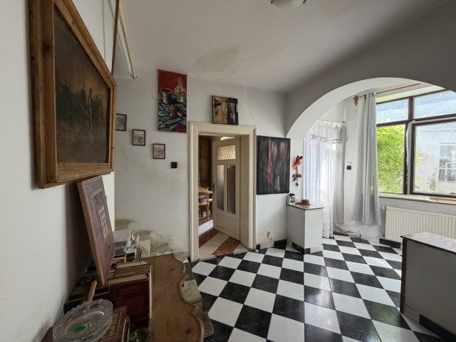 Eladó családi ház, Egerben 79 M Ft, 5 szobás