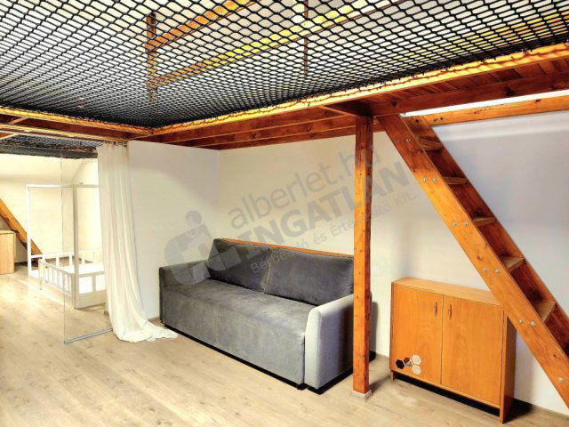 Kiadó téglalakás, albérlet, VII. kerületben, Hernád utcában