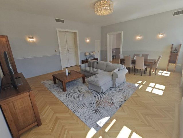 Eladó téglalakás, Budapesten, V. kerületben 357.28 M Ft