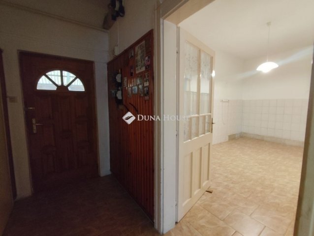 Eladó családi ház, Budapesten, XVIII. kerületben 69.9 M Ft