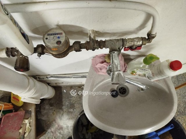 Eladó garázs, Pécsett 41.5 M Ft / költözzbe.hu