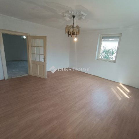 Eladó családi ház, Nagykőrösön 32.9 M Ft, 3 szobás