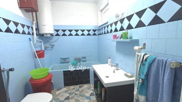 Eladó családi ház, Jászfényszarun 49.5 M Ft, 3 szobás