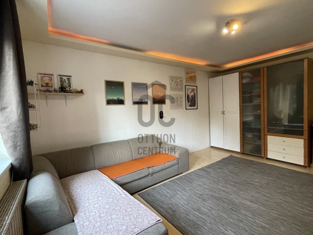 Eladó téglalakás, Budakeszin 118 M Ft, 4 szobás