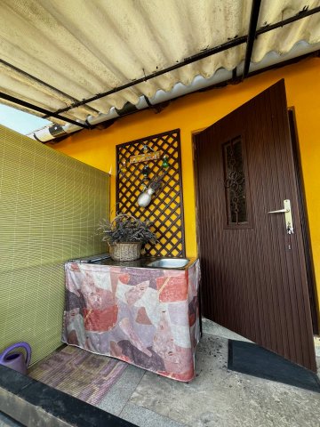 Eladó családi ház, Pellérden 7.9 M Ft, 1 szobás