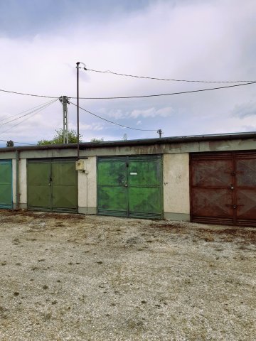 Eladó garázs, Székesfehérvárott 7.5 M Ft / költözzbe.hu