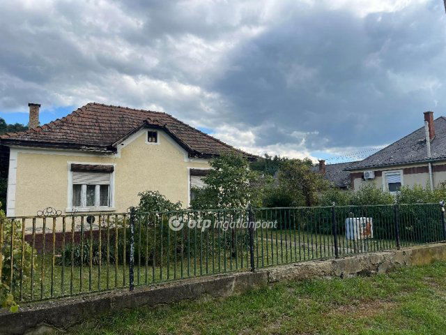 Eladó családi ház, Tarnaleleszen 5 M Ft, 3 szobás
