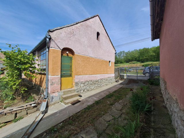 Eladó családi ház, Döbröközön 8.5 M Ft, 2 szobás