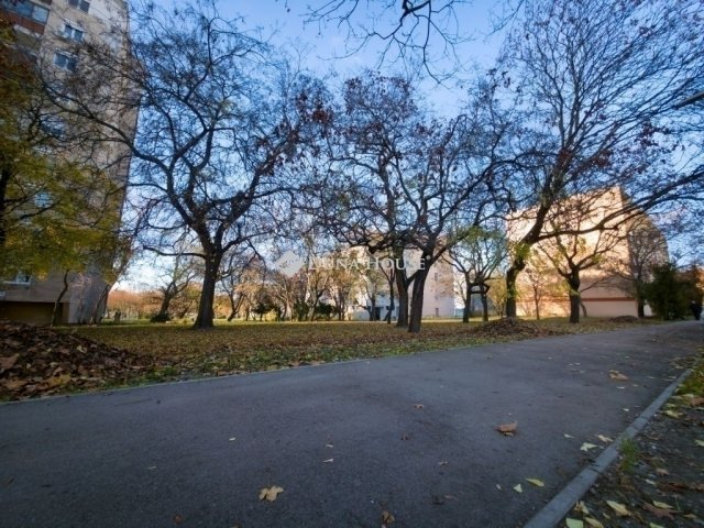 Eladó téglalakás, Budapesten, XVIII. kerületben 67 M Ft