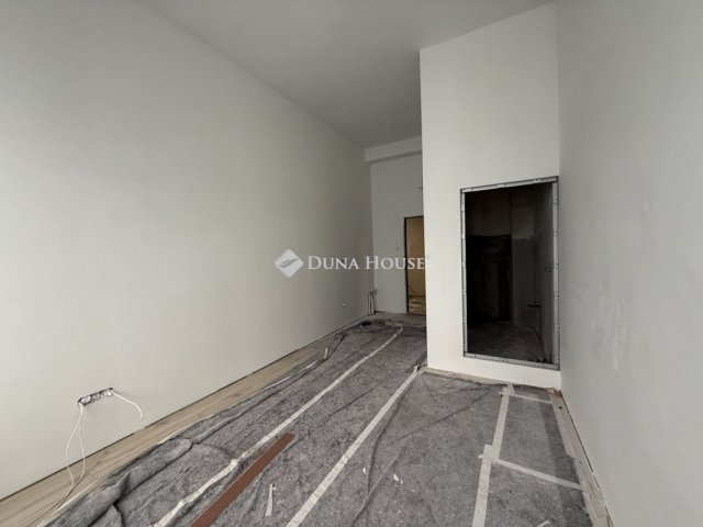 Eladó téglalakás, Budapesten, XXI. kerületben 20 M Ft, 1 szobás