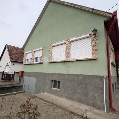Eladó családi ház, Pilisen 89.5 M Ft, 4 szobás