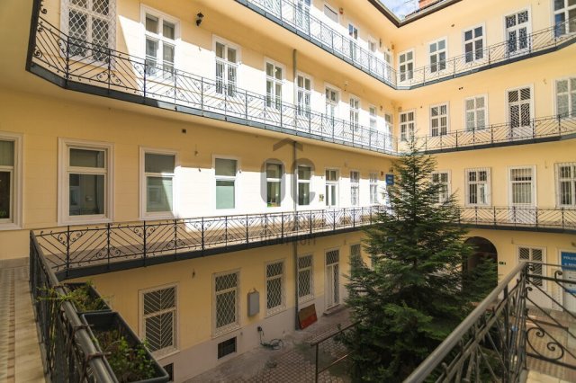 Eladó téglalakás, Budapesten, I. kerületben 79 M Ft, 2 szobás