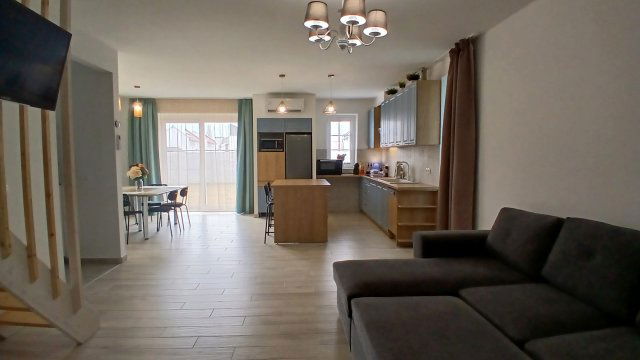 Eladó családi ház, Velencén 169 M Ft, 5 szobás