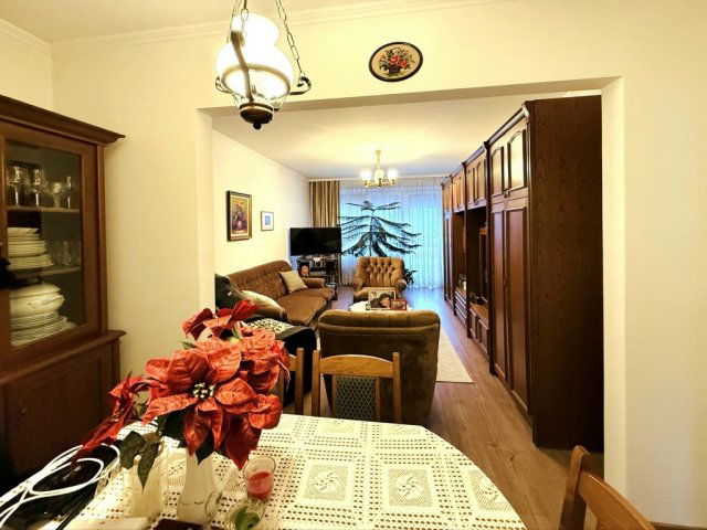 Eladó panellakás, Győrött 59.9 M Ft, 3 szobás