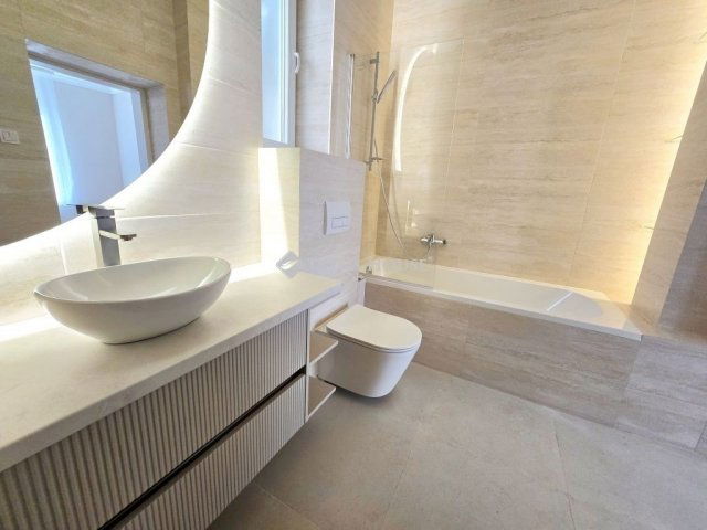 Eladó téglalakás, Pécsett 65.9 M Ft, 3 szobás