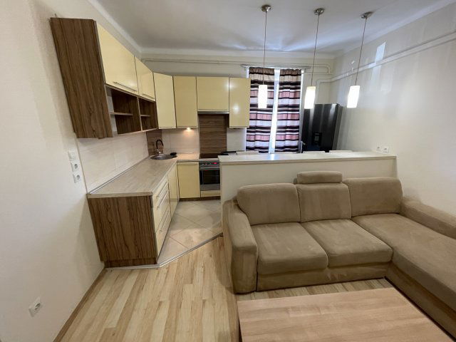 Kiadó téglalakás, albérlet, Székesfehérvárott 180 E Ft / hó