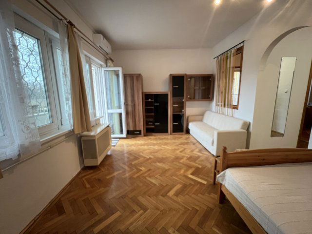 Kiadó téglalakás, albérlet, XIV. kerületben, Hermina úton