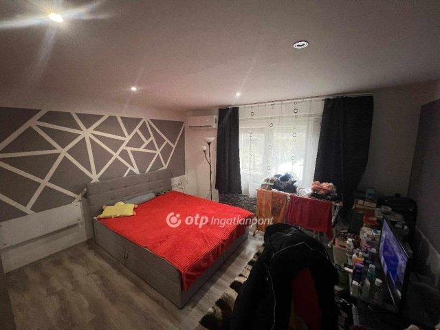 Eladó családi ház, Tápiószelén 34.9 M Ft, 2 szobás