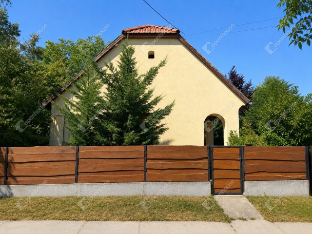 Eladó családi ház, Vértesbogláron 134.9 M Ft, 4 szobás
