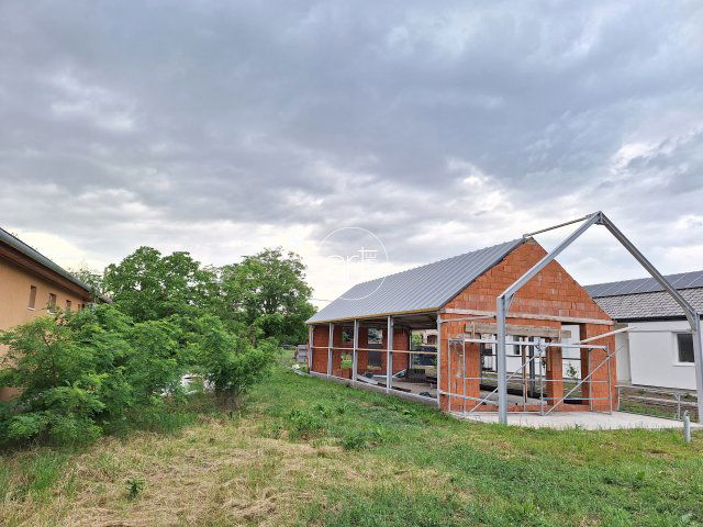 Eladó családi ház, Hódmezővásárhelyen 69 M Ft, 3 szobás