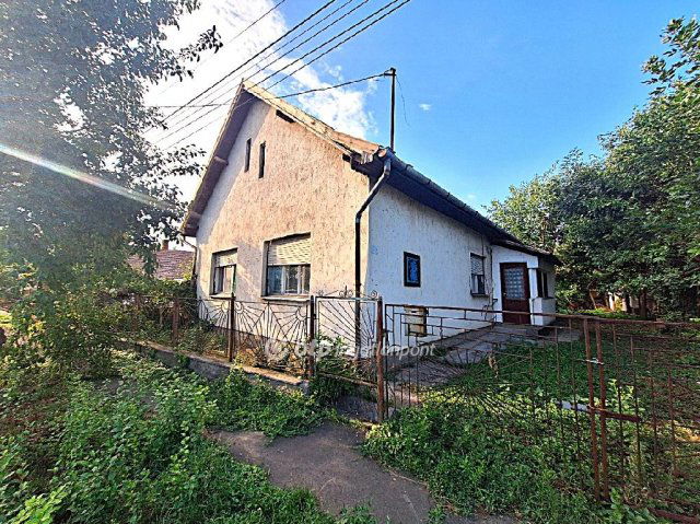 Eladó családi ház, Füzesgyarmaton 16.7 M Ft, 2 szobás