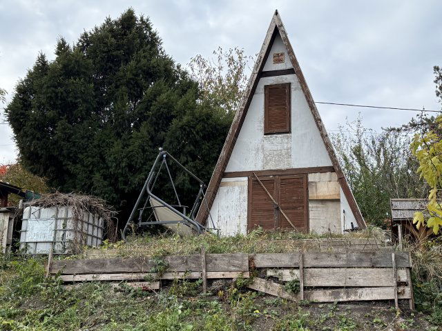 Eladó nyaraló, Biatorbágyon 24.9 M Ft, 1 szobás