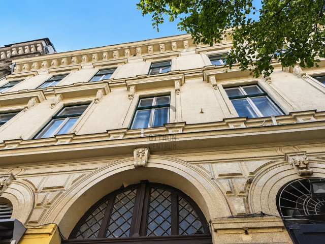 Eladó téglalakás, Budapesten, V. kerületben 88.9 M Ft, 2 szobás