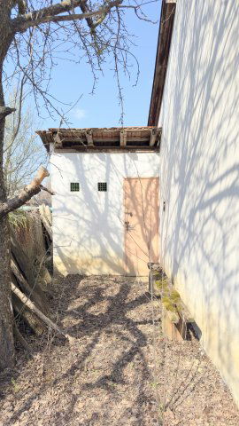 Eladó családi ház, Bátaszéken 13.5 M Ft, 1 szobás