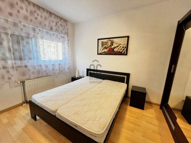Eladó téglalakás, Budapesten, VI. kerületben 79 M Ft, 2 szobás