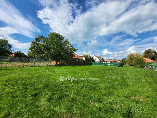 Eladó telek, Siófokon 25 M Ft / költözzbe.hu