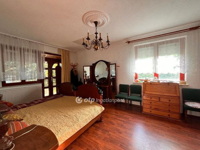 Eladó családi ház, Tiszaeszláron 29.9 M Ft, 3+1 szobás