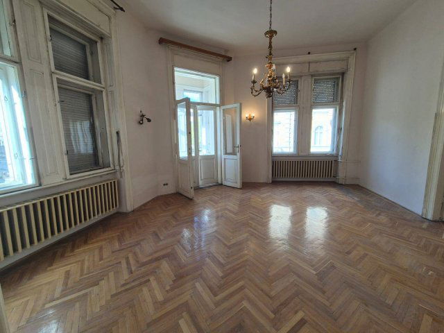 Eladó téglalakás, Budapesten, VII. kerületben 109.9 M Ft