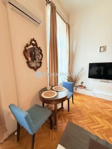 Eladó téglalakás, Budapesten, VI. kerületben 99 M Ft, 3 szobás